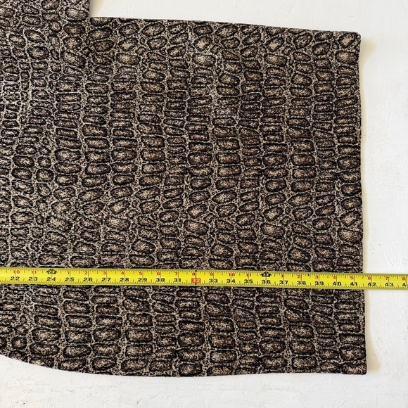 St John Evening Collection Reptile Snake Print Textured Sequin Chic Dress Sz 12 - Picture 7 of 7